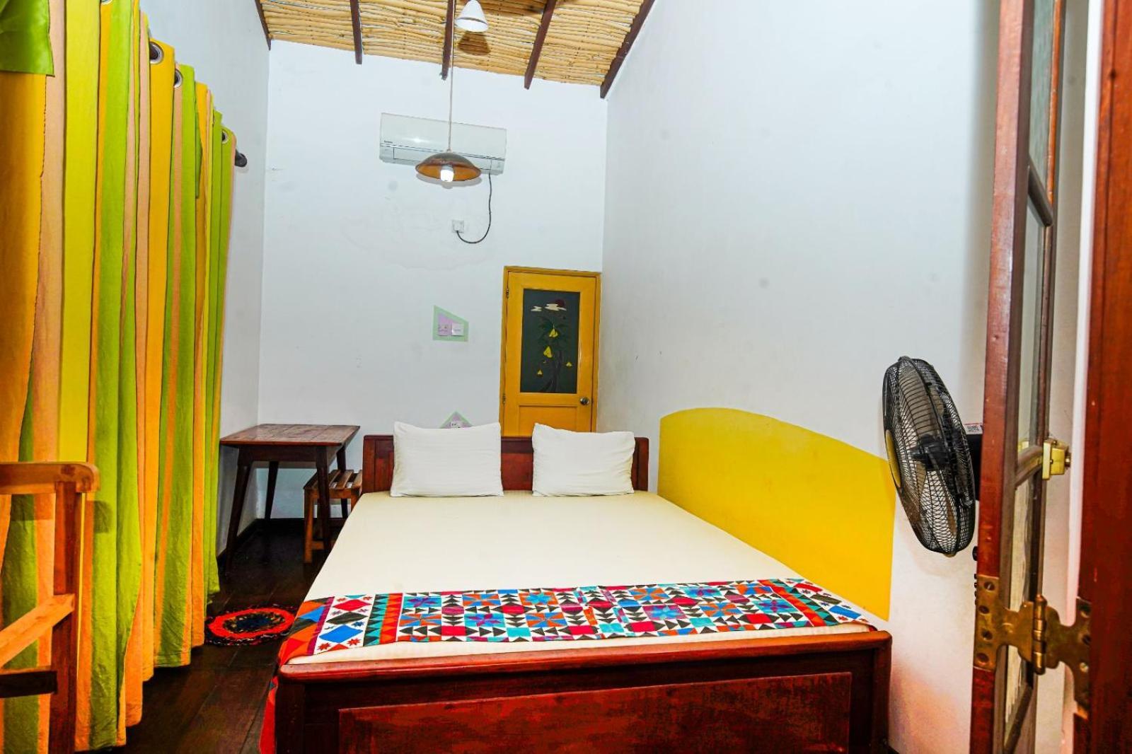 Leopard City Hostel Yala Tissamaharama Buitenkant foto